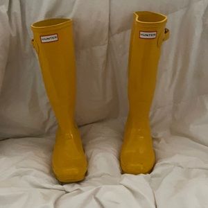 Yellow hunter boots